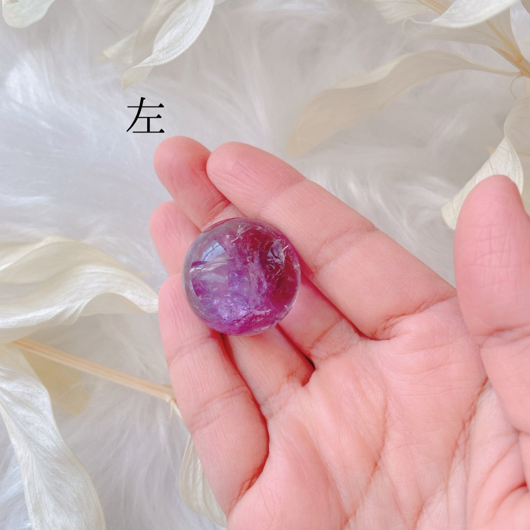 ラベンダーアメシストスフィア-内包する光、光はあなたそのもの※台座付き