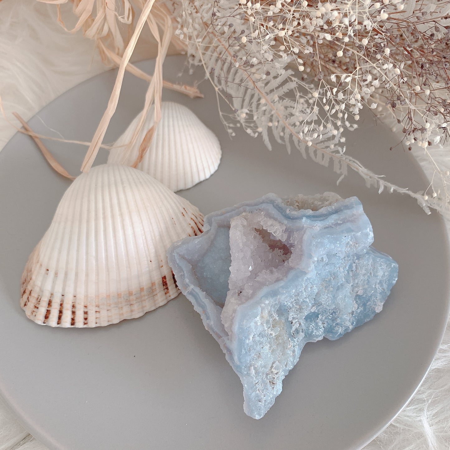 ブルーカルセドニージオード-隠して見なかったものは神殿だった-