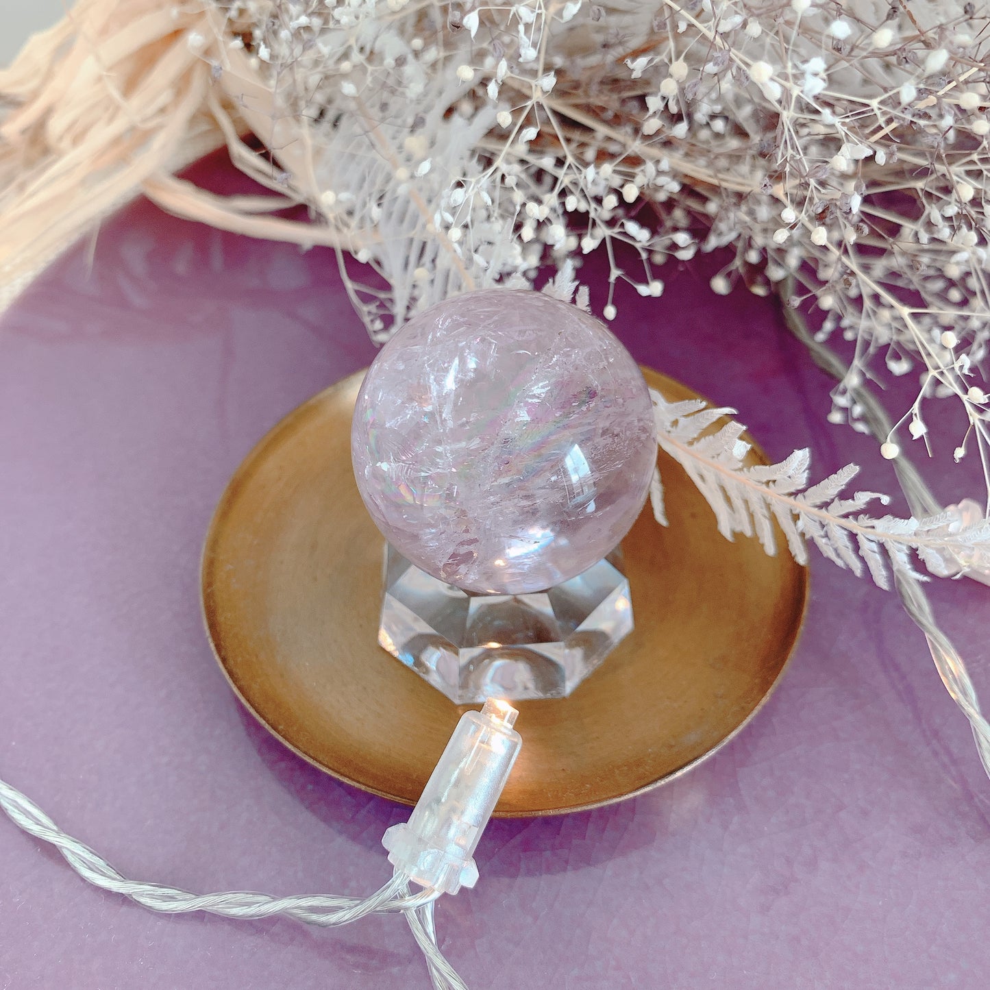 レインボーアメシストスフィア-内包する光、光はあなたそのもの 66.6g-