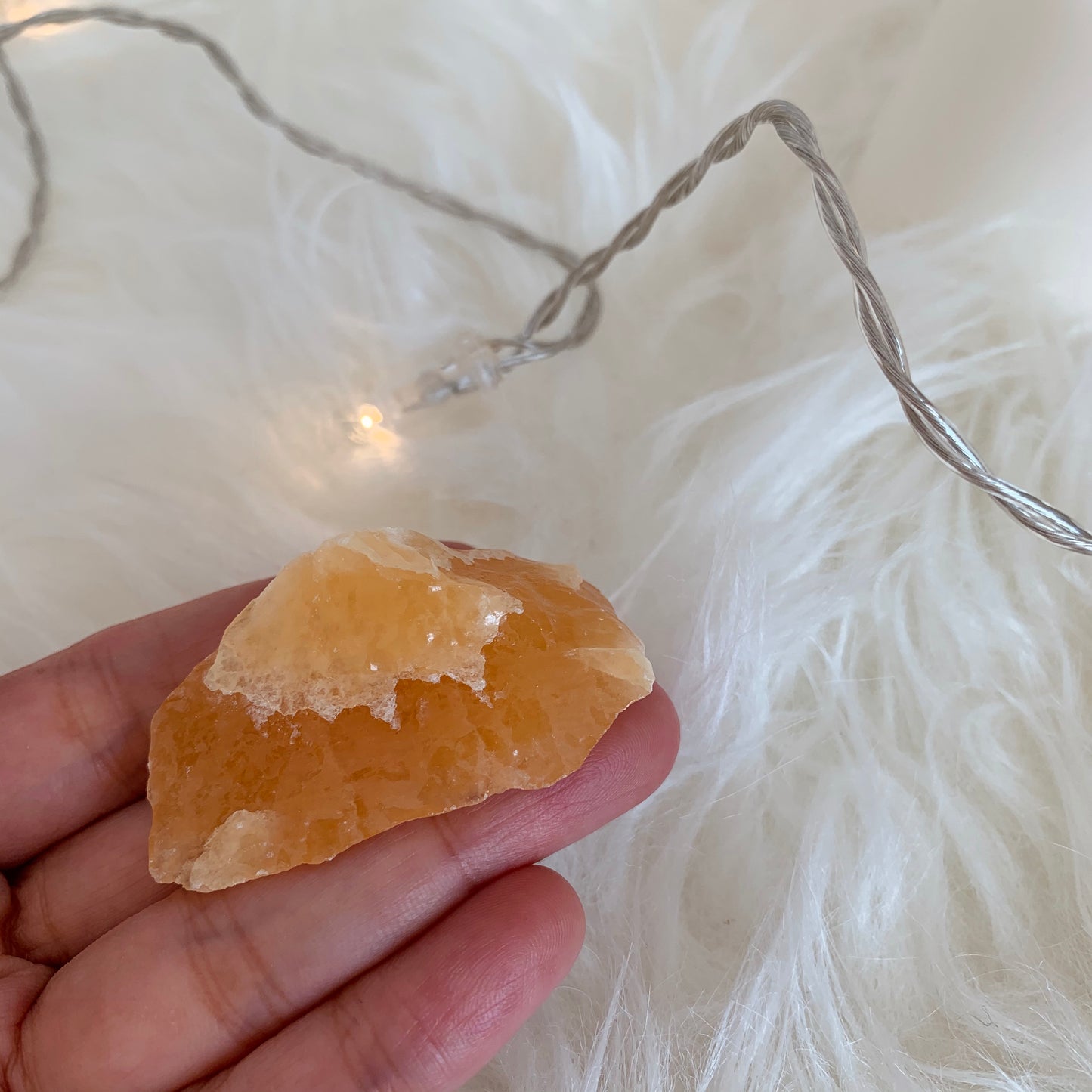 オレンジカルサイト(orange calcite)原石ー第2チャクラ(丹田)ー