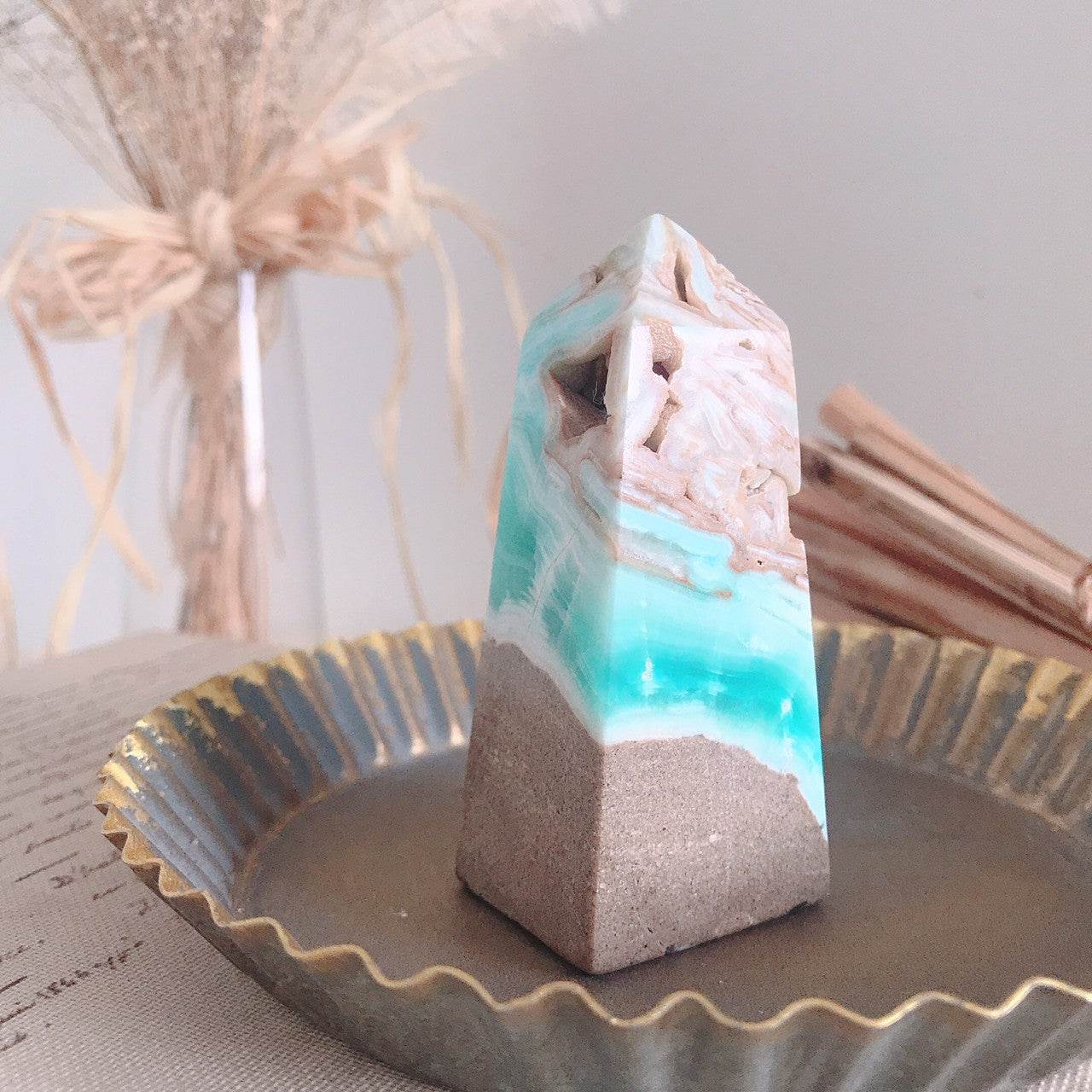 カリビアンカルサイト(calibian calcite)-もっと自由に泳ぎたい- "two"