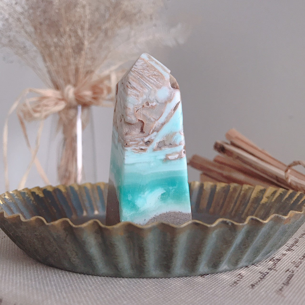 カリビアンカルサイト(calibian calcite)-もっと自由に泳ぎたい- "two"