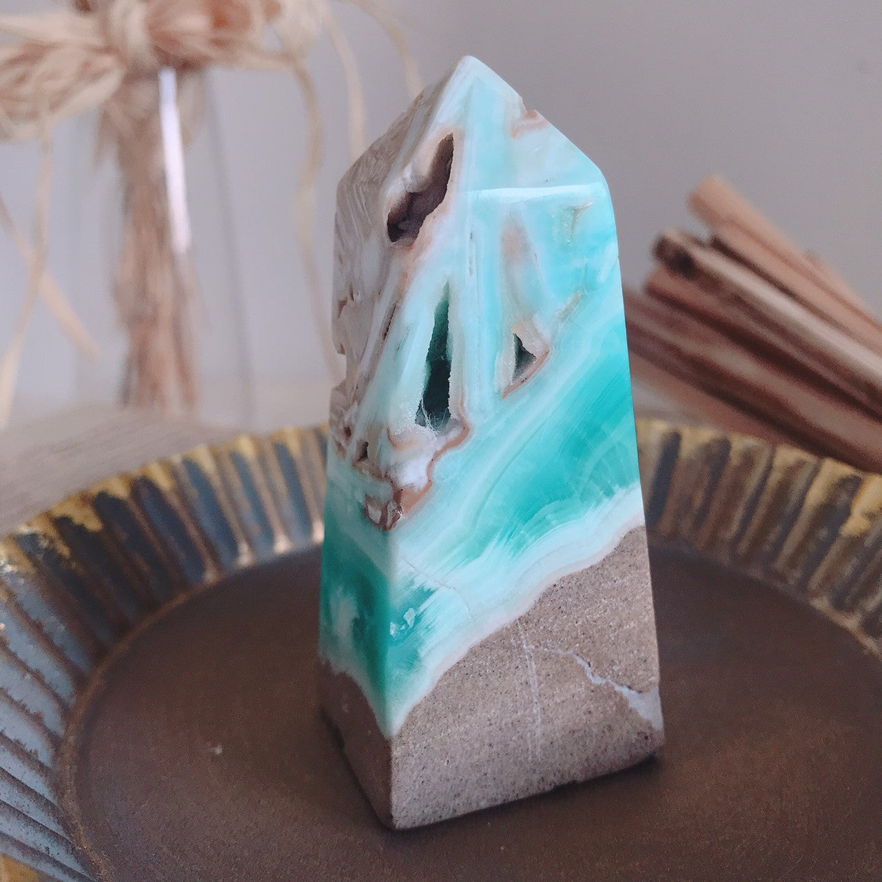 カリビアンカルサイト(calibian calcite)-もっと自由に泳ぎたい- "two"