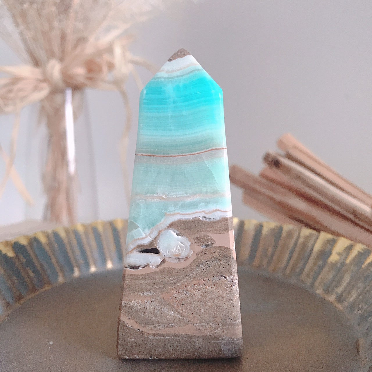 カリビアンカルサイト(calibian calcite)-もっと自由に泳ぎたい- "one"