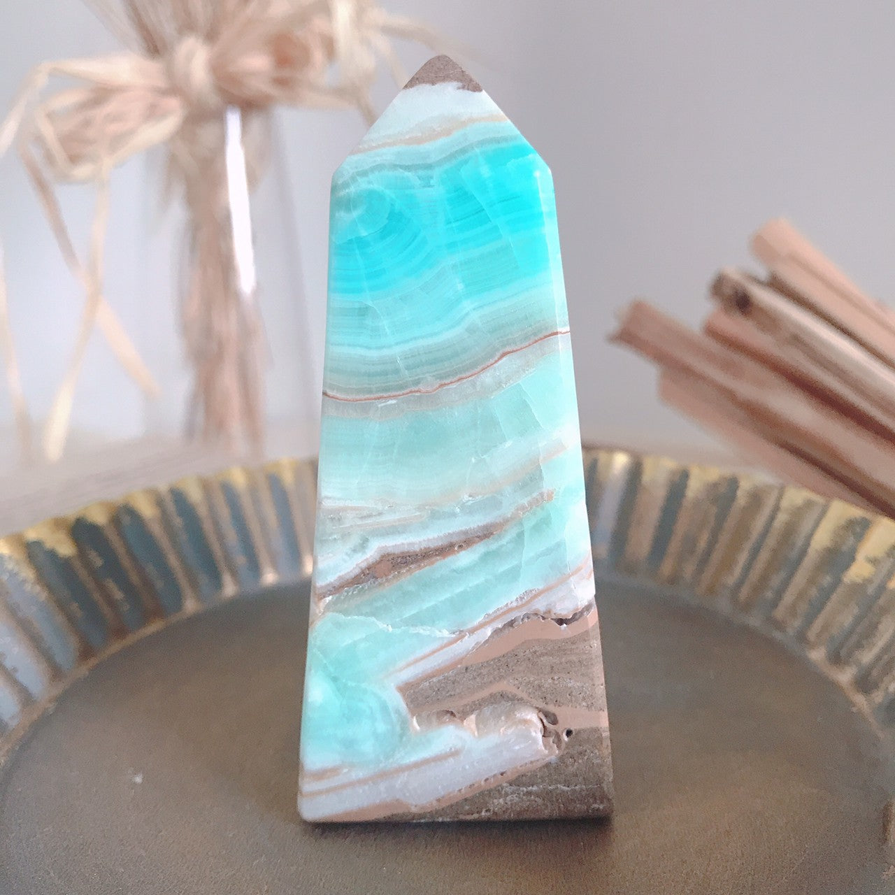 カリビアンカルサイト(calibian calcite)-もっと自由に泳ぎたい- "one"