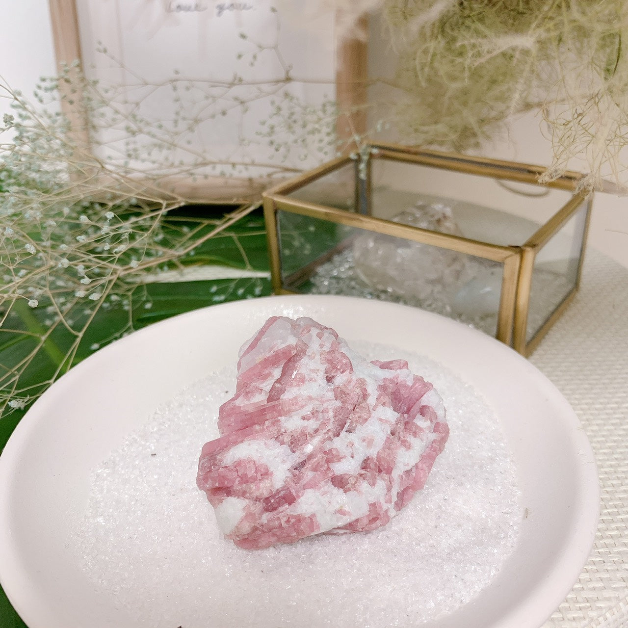 ピンクトルマリンinクォーツハート (pink tourmaline in quartz) -女らしさは悪?女であることを喜びたい-