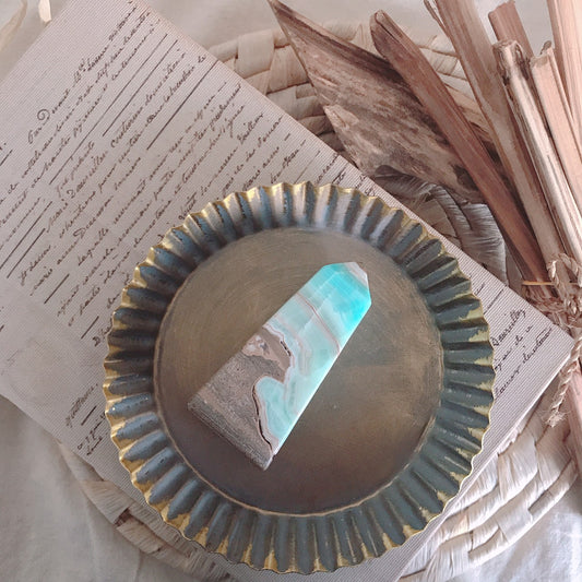 カリビアンカルサイト(calibian calcite)-もっと自由に泳ぎたい- "one"